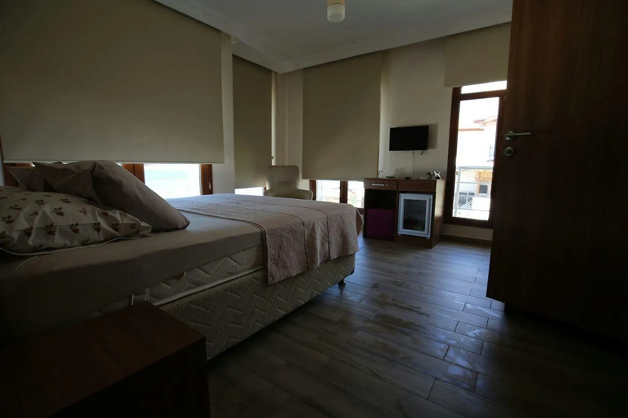 Inta Jasmin House Otel Gomec