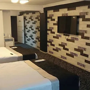2* Otel Kremon